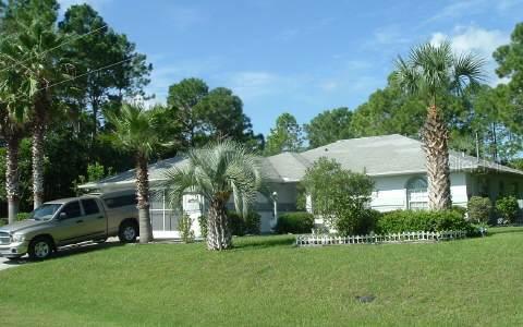 12 Russell Dr., Palm Coast, FL 32164