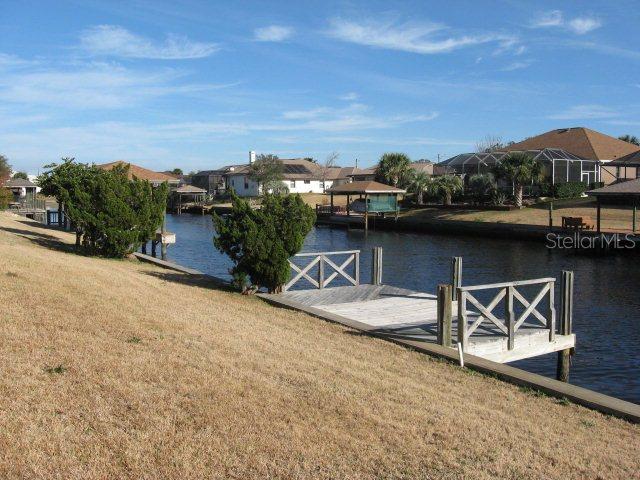 14 Floral Ct., Palm Coast, FL 32137