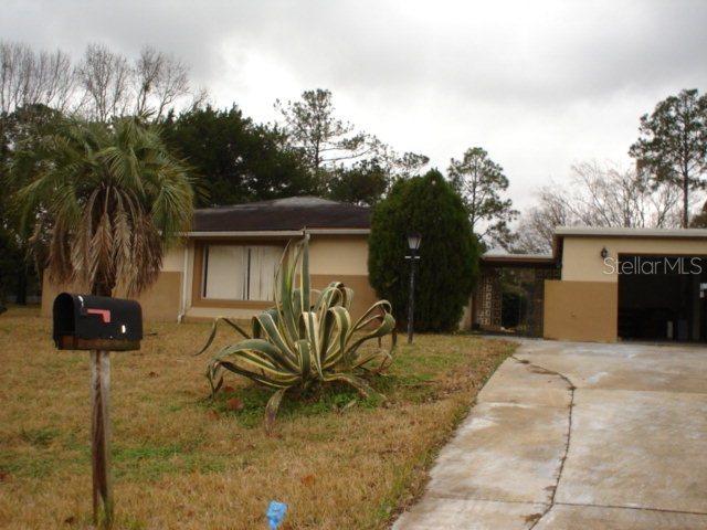 10 Ferdinand Ln., Palm Coast, FL 32137