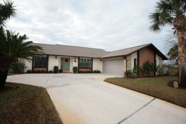 24 Crescent Ct., Palm Coast, FL 32137