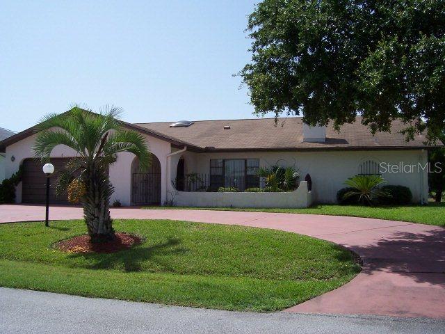 8 Chesney Ct., Palm Coast, FL 32137