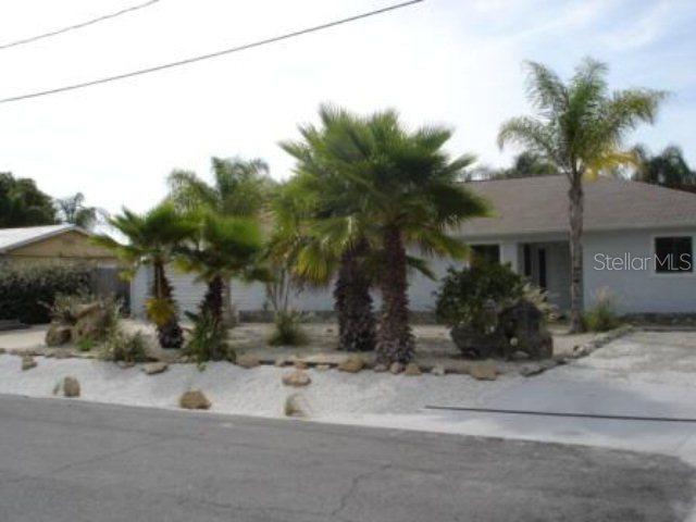 302 Palm Cir., Flagler Beach, FL 32136