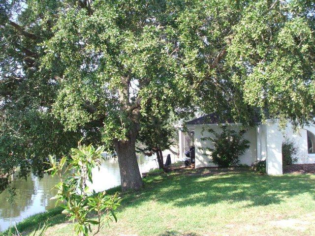 28 Clarendon Ct., Palm Coast, FL 32137