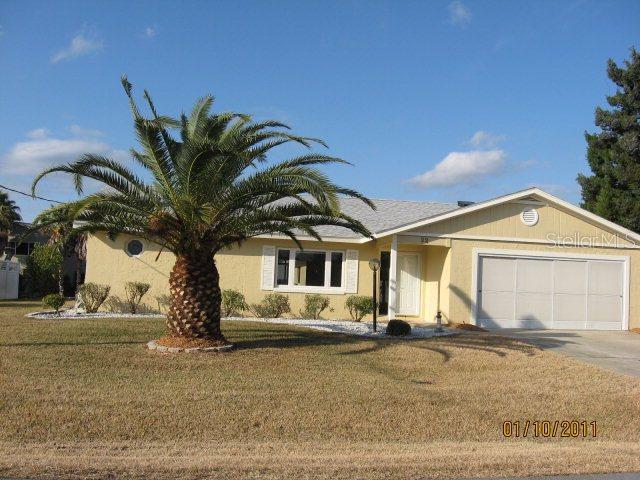 22 Crossbow Ct., Palm Coast, FL 32137