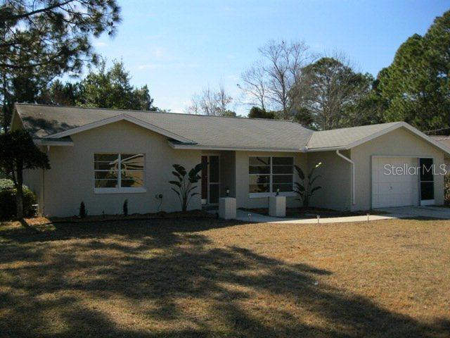 96 Berkshire Ln., Palm Coast, FL 32137