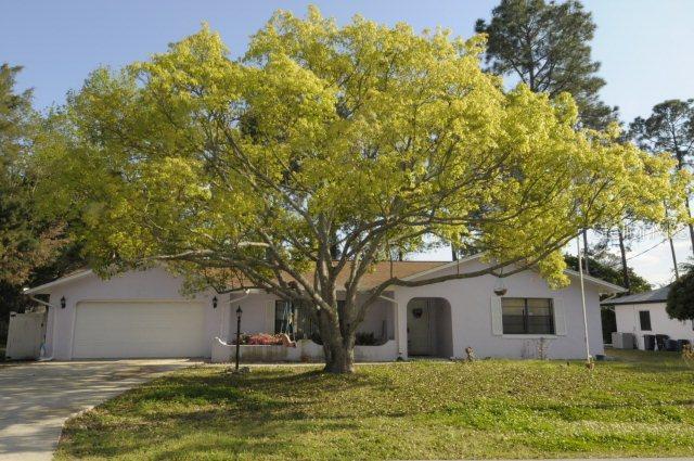 20 Filbert Ln., Palm Coast, FL 32137