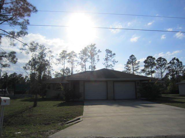 10 Squash Blossom Ct., Palm Coast, FL 32164
