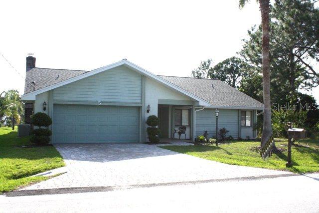 5 Colleen Ct., Palm Coast, FL 32137