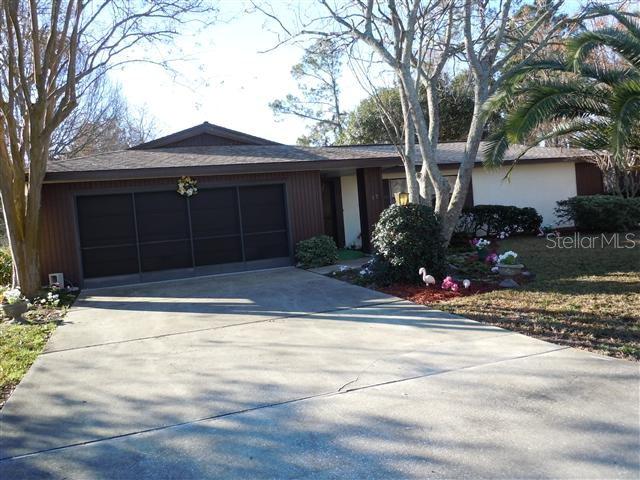 52 Flamingo Dr., Palm Coast, FL 32137