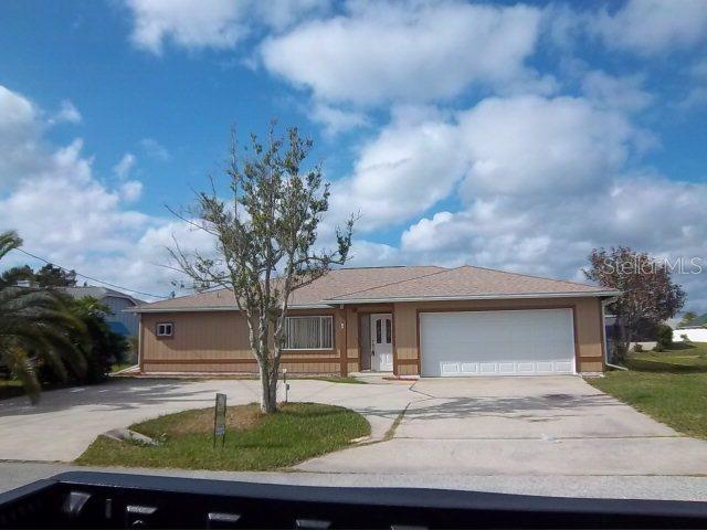 8 Clinton Ct., Palm Coast, FL 32137
