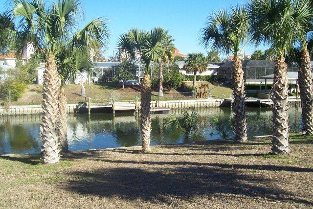 23 Classic Ct., Palm Coast, FL 32137