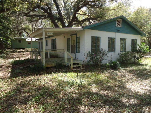 5703 Hampton St., Melrose, FL 32666
