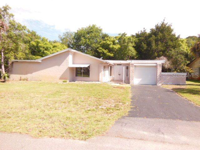 1 Cooper Ct., Palm Coast, FL 32137