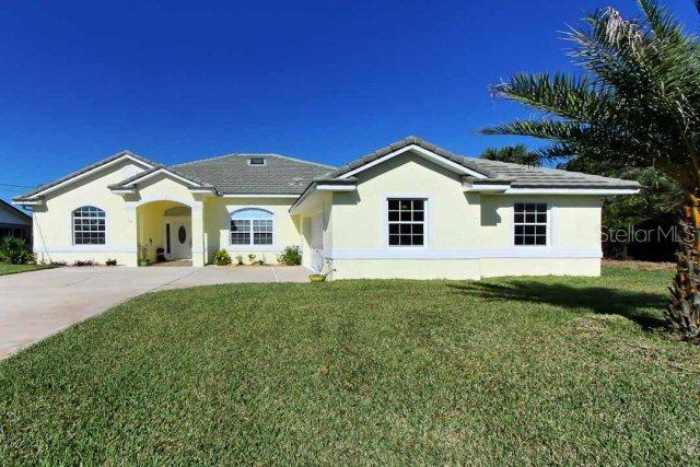 11 Flintstone Ct., Palm Coast, FL 32137
