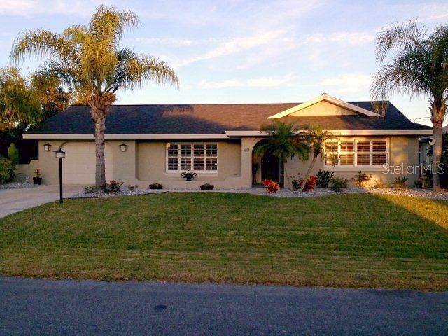 40 Clarendon Ct., Palm Coast, FL 32137