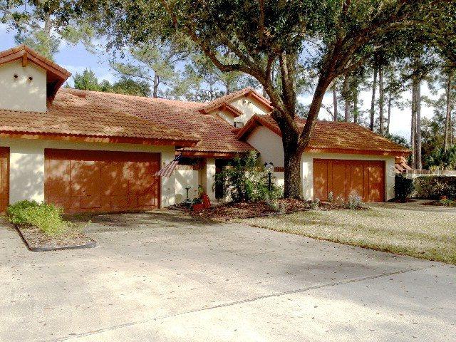 61 Village Cir., Palm Coast, FL 32164
