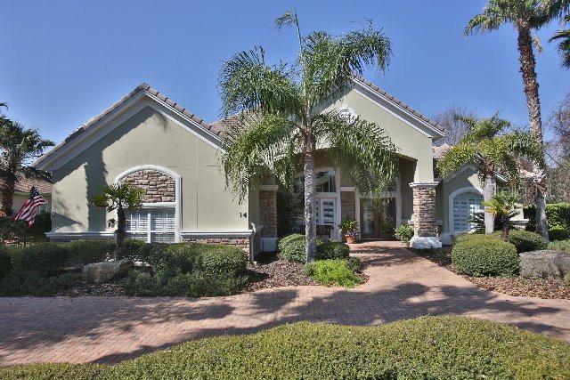 14 Old Oak Dr., Palm Coast, FL 32137