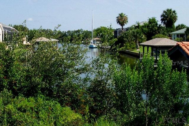 16 Creek Ct., Palm Coast, FL 32137