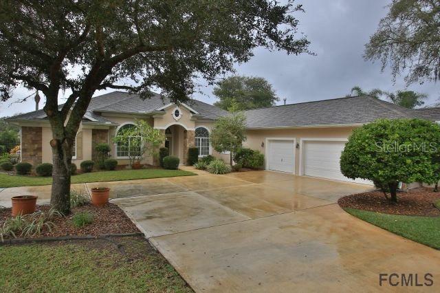 18 Old Oak Dr., Palm Coast, FL 32137