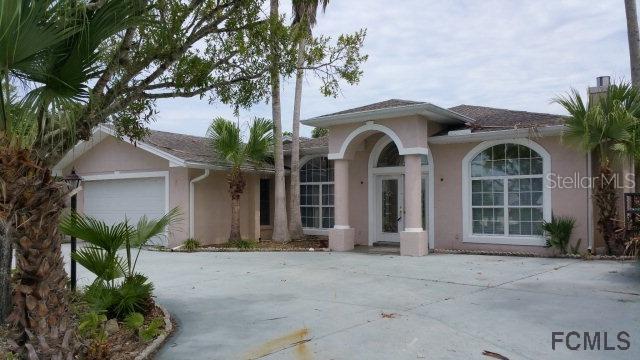 25 Clarendon Ct., Palm Coast, FL 32137