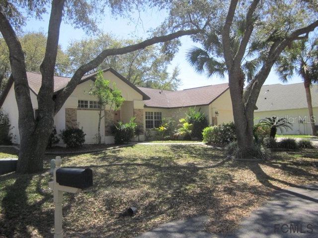 3 Carlson Ct., Palm Coast, FL 32137