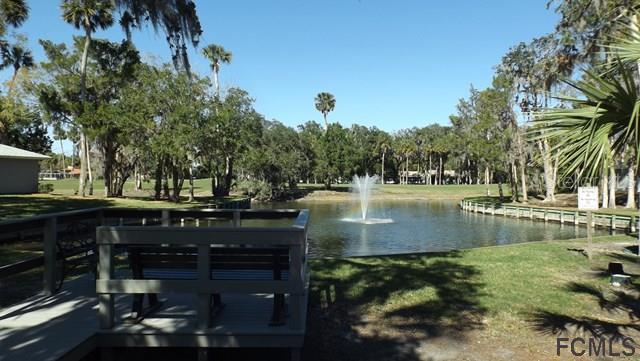 11 Lake Forest Pl., Palm Coast, FL 32137