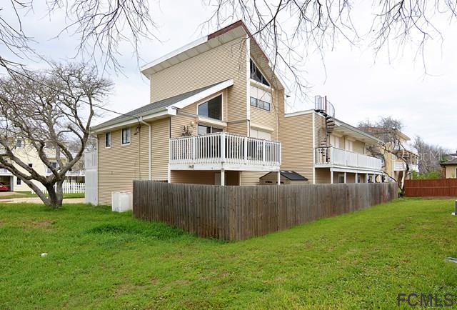 27 Moody Dr., Palm Coast, FL 32137