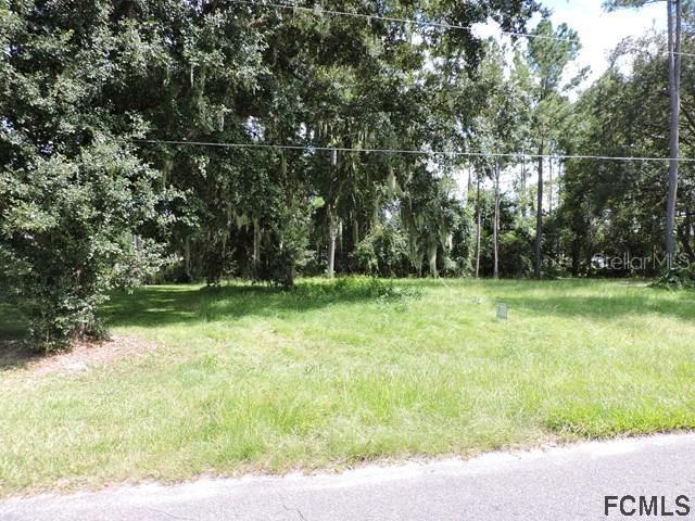111 Park Dr., Satsuma, FL 32189