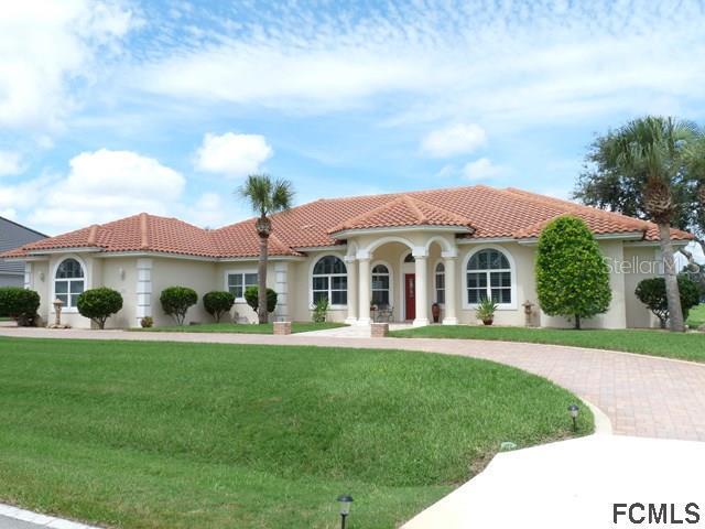 82 Club House Dr., Palm Coast, FL 32137