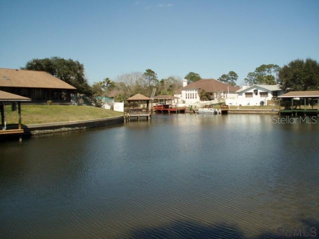 11 Classic Ct., Palm Coast, FL 32137