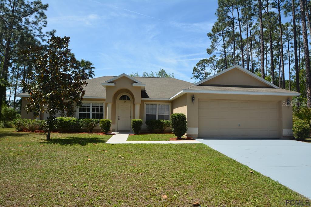 15 Lake Charles Ln., Palm Coast, FL 32137