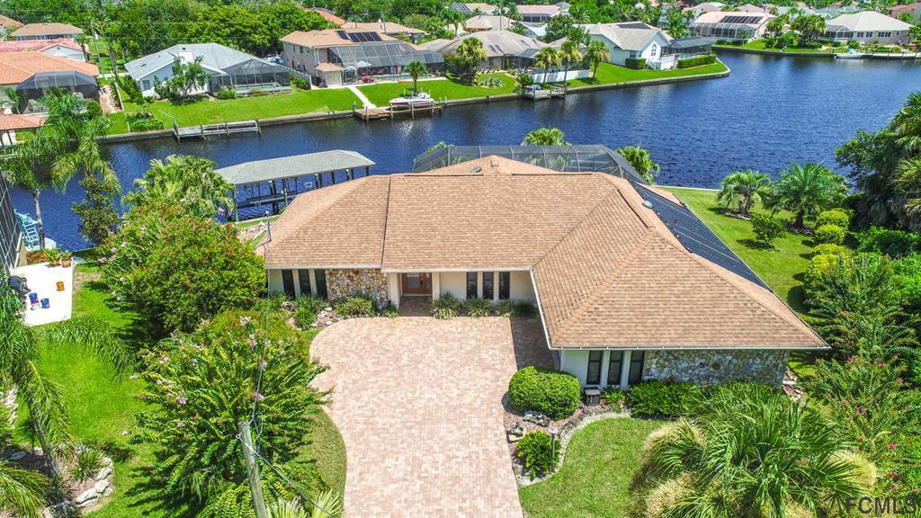 2 Curry Ct., Palm Coast, FL 32137