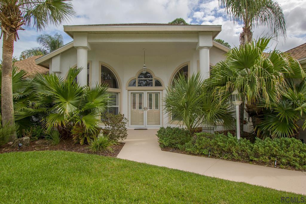 14 Lake Charles Pl., Palm Coast, FL 32137