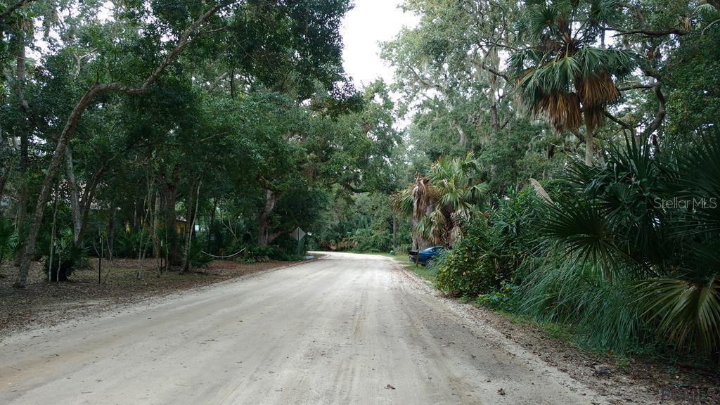 12 Debra Ln., Palm Coast, FL 32137