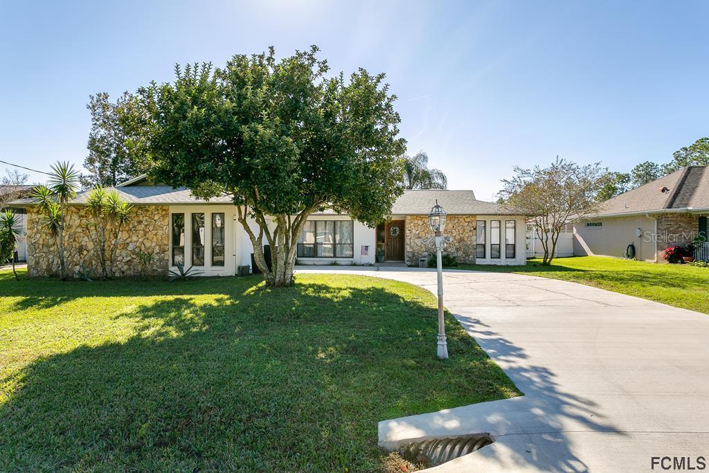9 Whitaker Pl., Palm Coast, FL 32164
