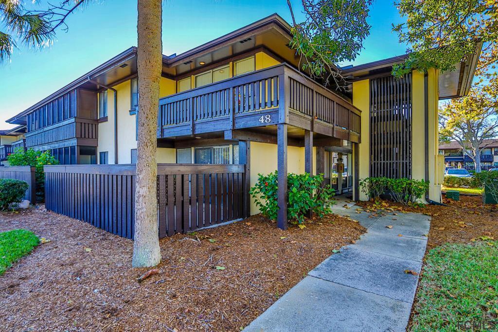 48 Club House Dr. #105, Palm Coast, FL 32137