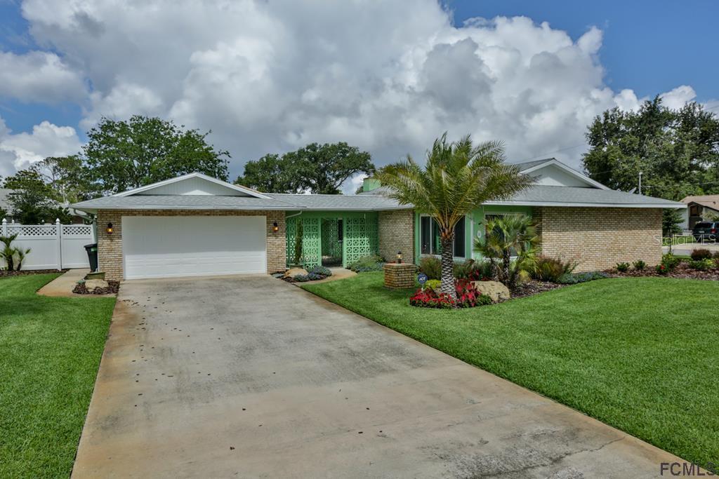 2 Flower Hill Ln., Palm Coast, FL 32137