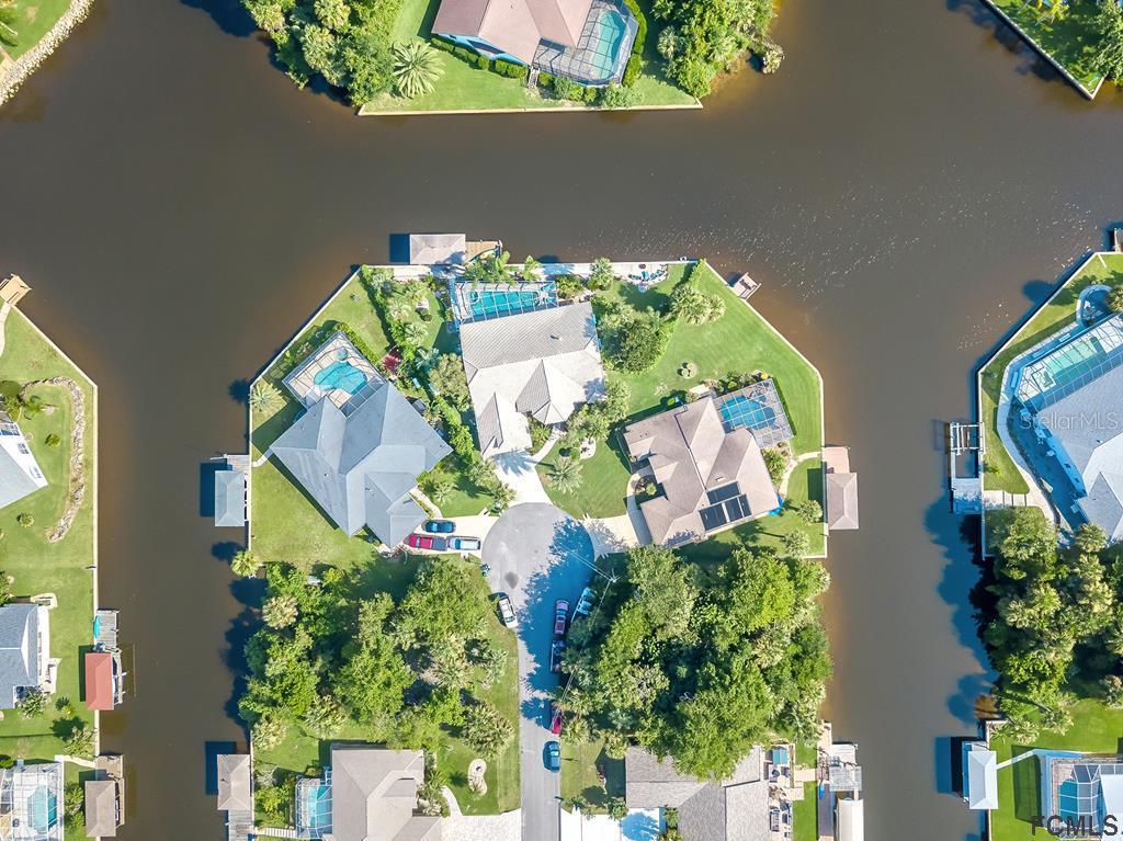 20 Crandon Ct., Palm Coast, FL 32137