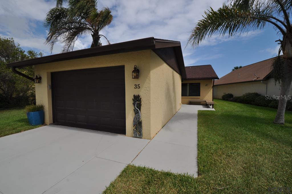 35 Pebble Beach Cir., Flagler Beach, FL 32136