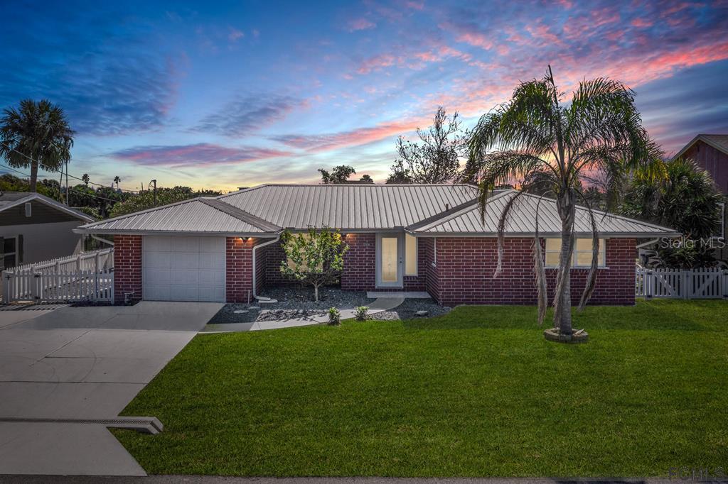356 Palm Cir., Flagler Beach, FL 32136
