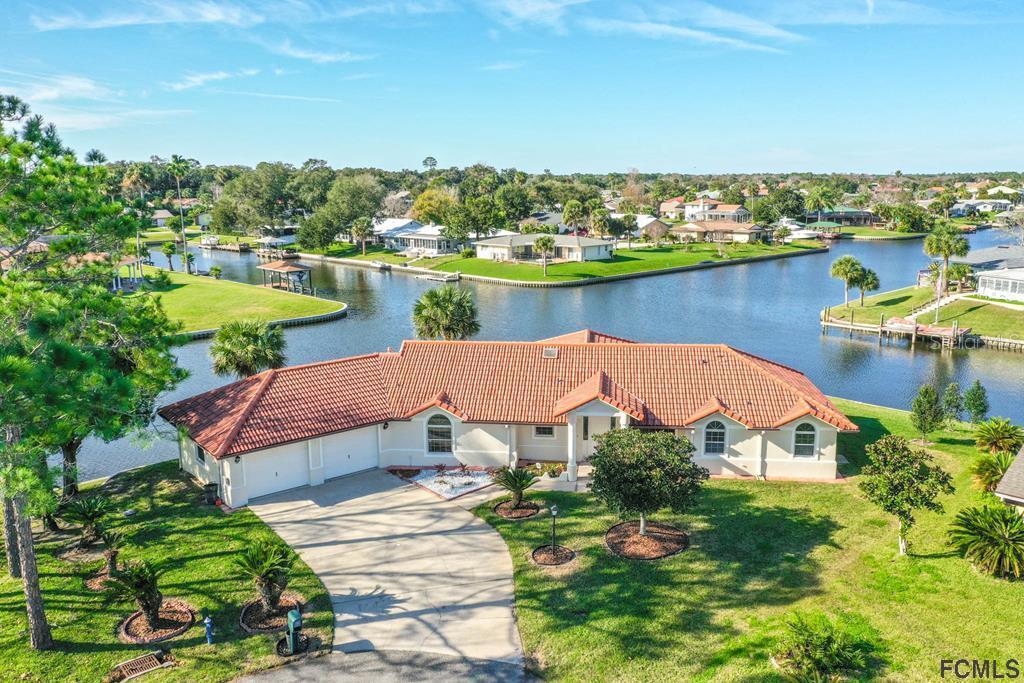 9 Carry Ct., Palm Coast, FL 32137