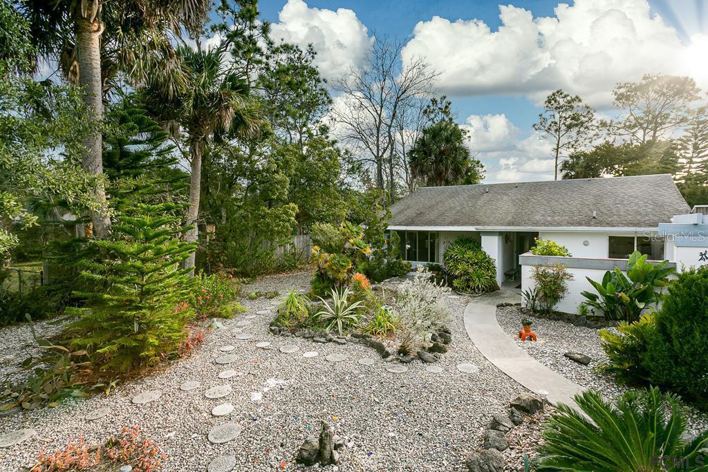 14 Casper Dr., Palm Coast, FL 32137