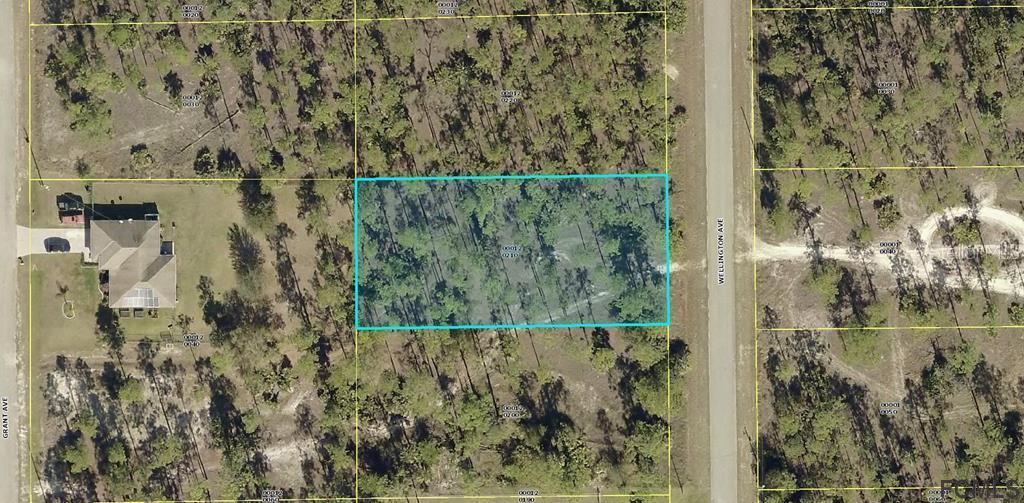 17 Wellington Ave., Lehigh Acres, FL 33936