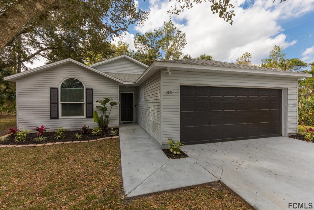 32 Round Thorn Dr., Palm Coast, FL 32164