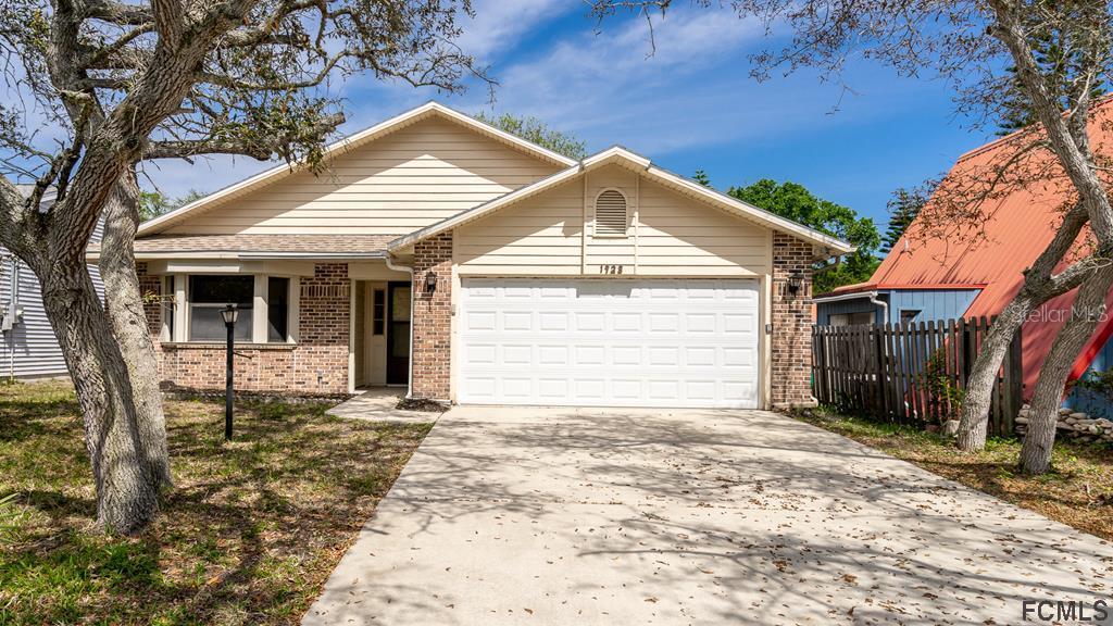 1923 Palmetto Ave., Flagler Beach, FL 32136