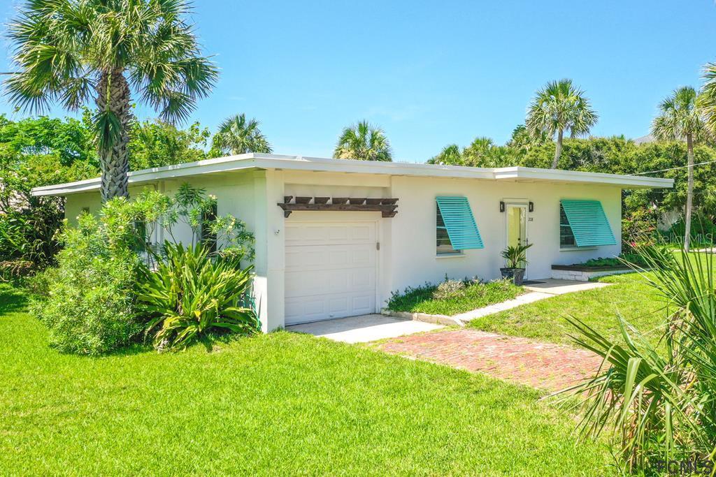 208 17th St., Flagler Beach, FL 32136