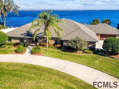 246 Crystal Cove Dr., Palatka, FL 32177