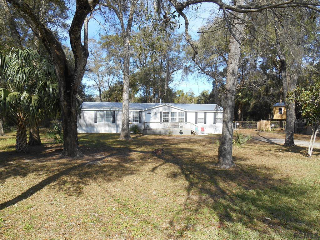 234 St Johns Ave., Satsuma, FL 32189