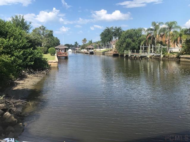 6 Cedarfield Ct., Palm Coast, FL 32137