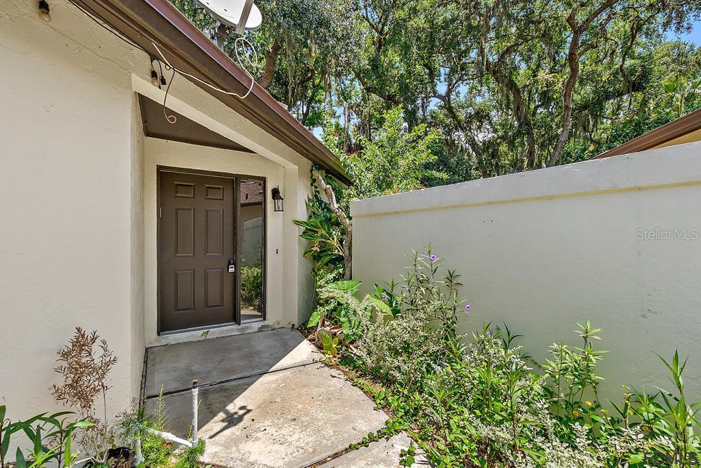 39 Club House Dr., Palm Coast, FL 32137